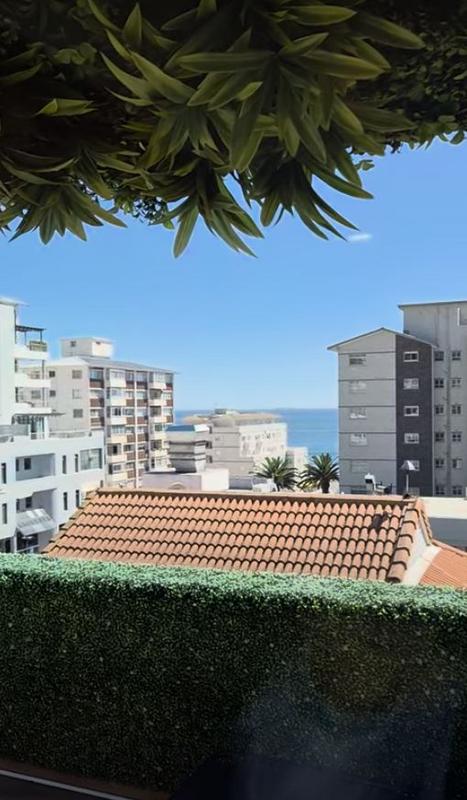 2 Bedroom Property for Sale in Sea Point Western Cape